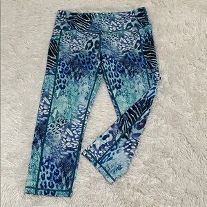 🥁 Constantly Varied Gear Cropped Legging